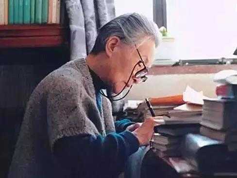 来不及认真地年轻,就选择优雅地老去