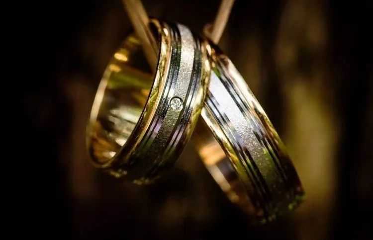 经典故事:两枚戒指!