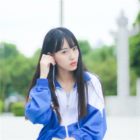 校服女生头像系列之端庄文雅青春插图1 校服女生头像系列之端庄文雅青春插图1