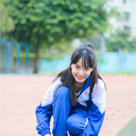 校服女生头像系列之端庄文雅青春插图2 校服女生头像系列之端庄文雅青春插图2