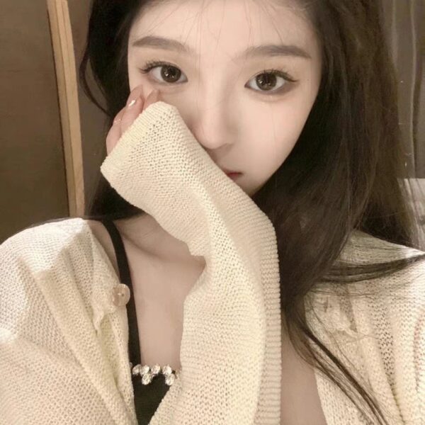 夏天的成熟女生的绝绝子头像插图4 夏天的成熟女生的绝绝子头像