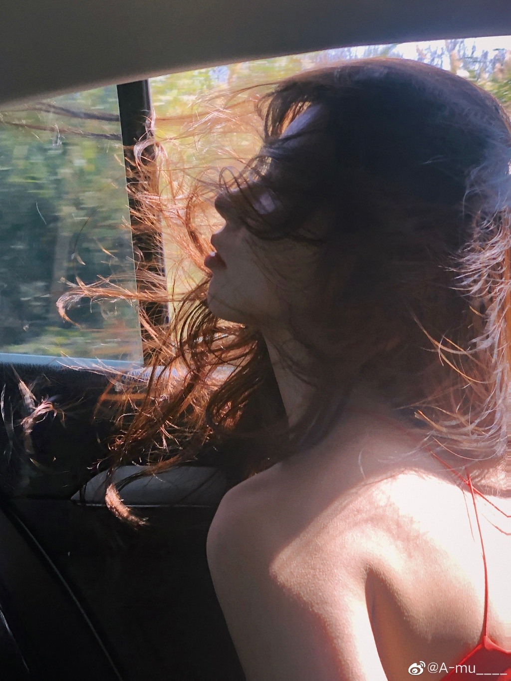 微博@A-mu_：少女私房写真