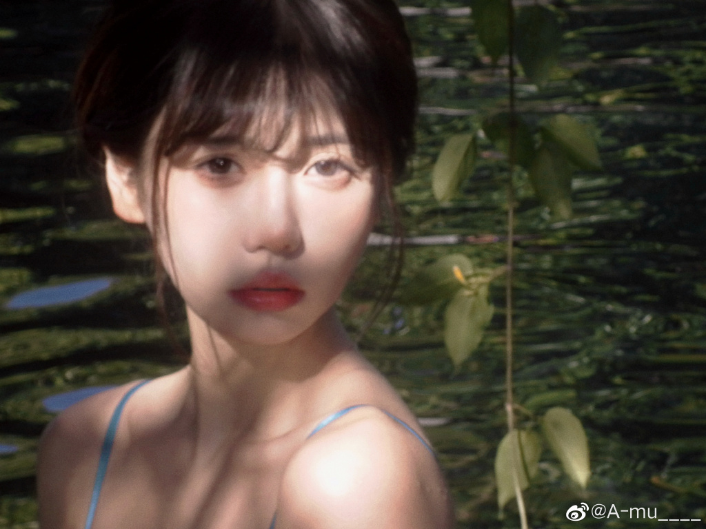 微博@A-mu_：少女私房写真