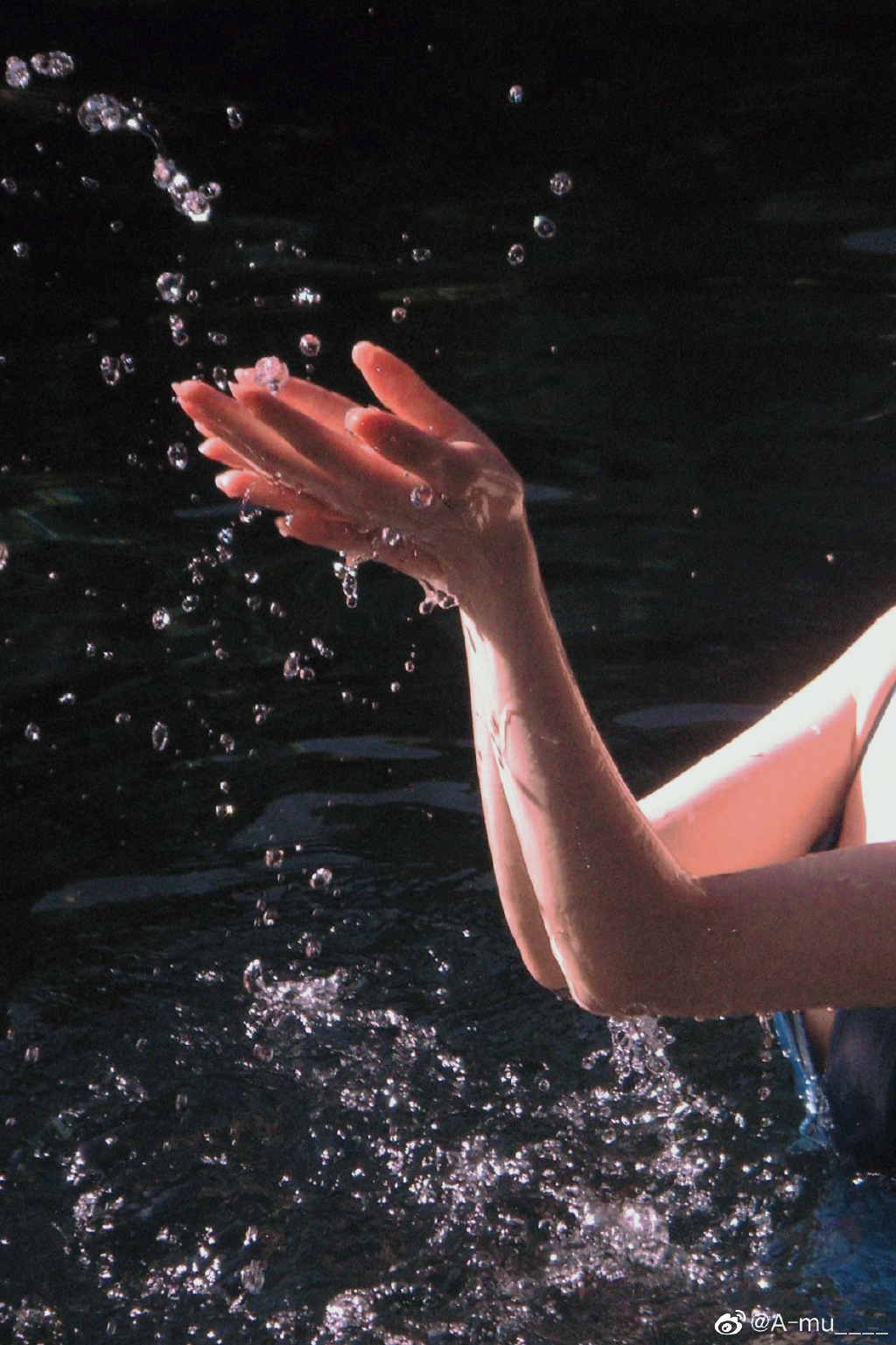 微博@A-mu_：少女私房写真