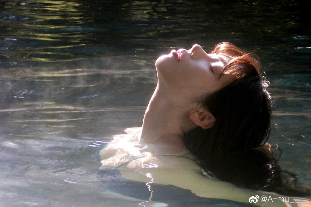 微博@A-mu_：少女私房写真