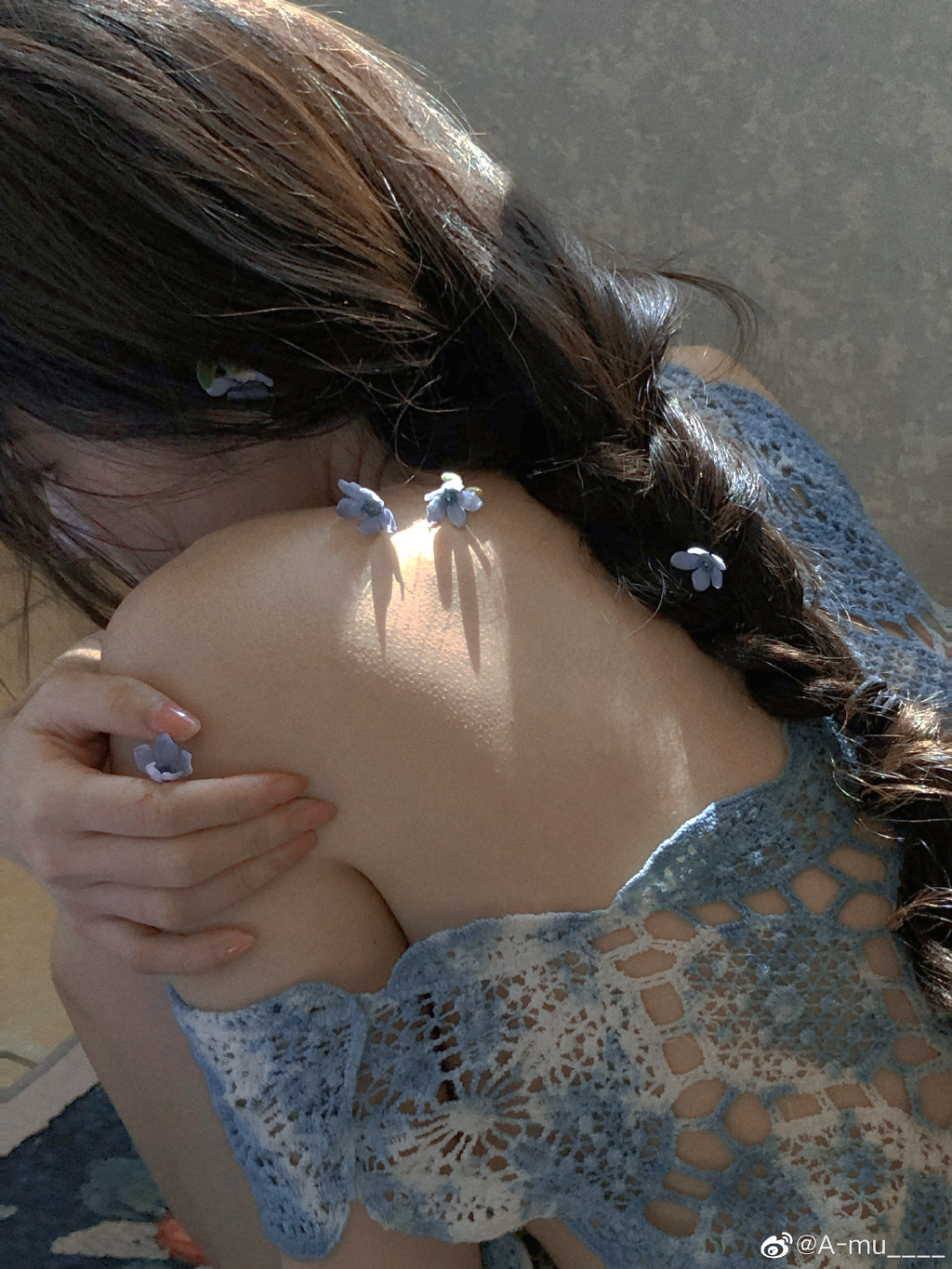 微博@A-mu_：少女私房写真