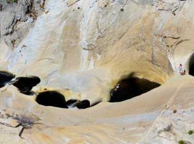 瀑布是如何形成这般迷人的现象的