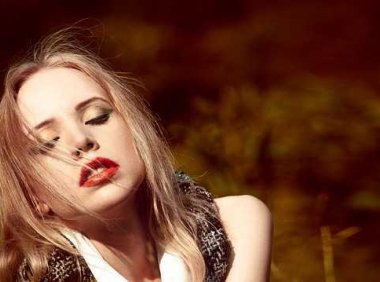 研究人员发现了一个小窍门，可以瞬间改善你的情绪