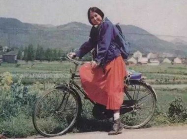 来不及认真地年轻，就选择优雅地老去