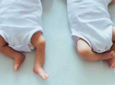 在已经怀孕时有可能再怀孕吗?