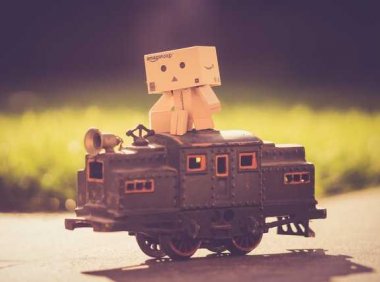 音乐推荐：《Vertigo》U2