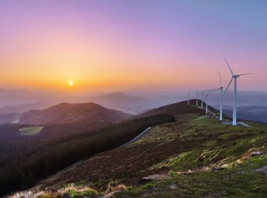 报告发现,可再生能源正迅速变得比化石燃料更便宜