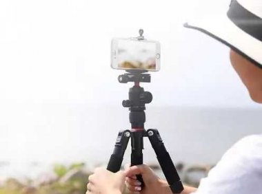 直播谁的世界，偷窥谁的活法儿