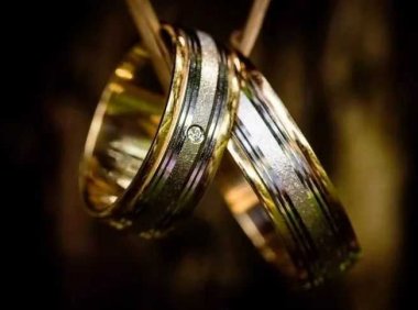 经典故事：两枚戒指！