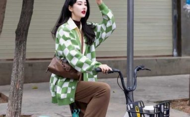 为什么建议少穿“瑜伽裤”出门?看完这3组素人街拍图,你就懂了