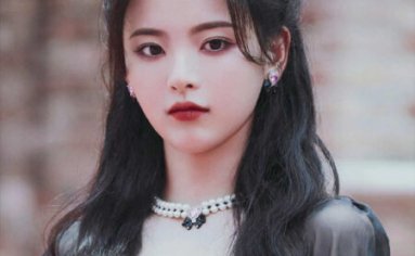 大美女杨超越的高清可爱头像图组