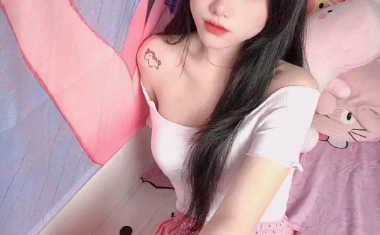 越南清新漂亮美女，很甜很迷人